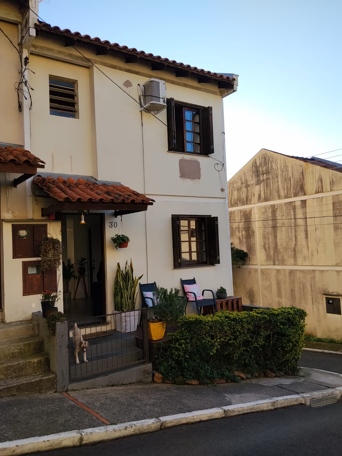 Casa 3 Dormitórios em Vila Nova · Av. Monte Cristo